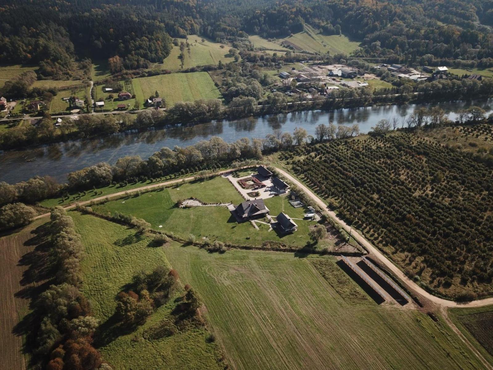 W Dolinie Sanu Villa Lesko Eksteriør bilde